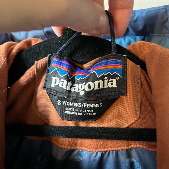 Patagonia Bivy Hooded Down Vest - Picture 4 of 7